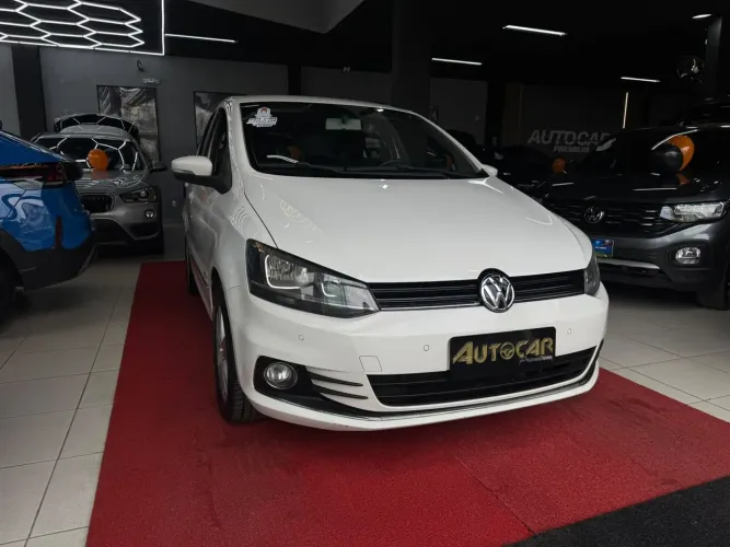Volkswagen Fox Highline 1.6 Flex 16V 5P 2015