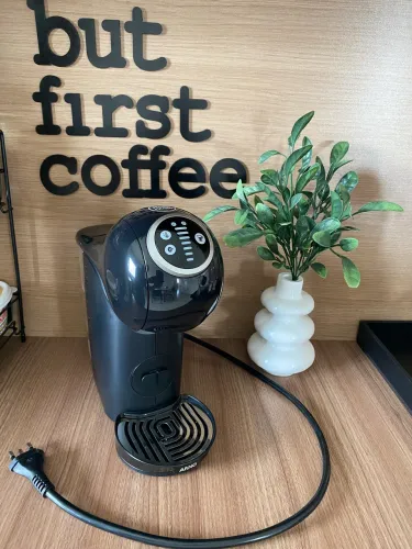 Cafeteira Gênio s plus Dolce gusto