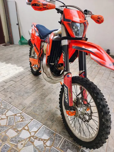 Moto de trilha / Ktm exc 2020. 2 tempo
