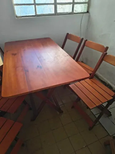 Mesa dobrável retangular com 06 cadeiras 1,00m x 1,20m