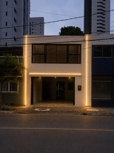 Loja / prédio comercial na Av. 17 de Agosto, 207 m²