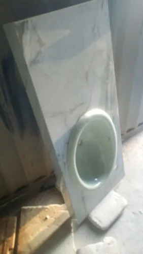 Vendo pia de banheiro 105 por 45 cmm comprei más ficou grande no meu banheiro não entrego!