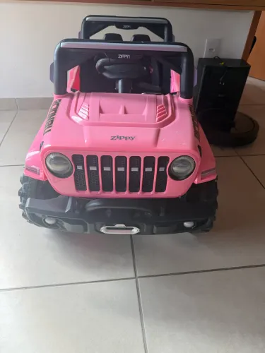 Carro elétrico infantil funcionado tudo usado