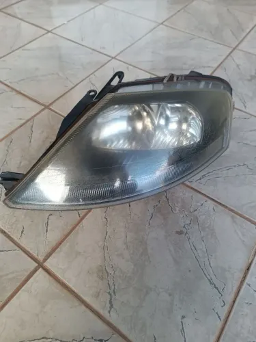 Farol Citroen C3 lado esquerdo original 
