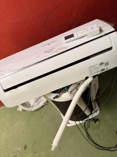 Vendo ar-condicionado 9 mil btus