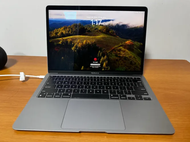 MacBook Air M1 8/256