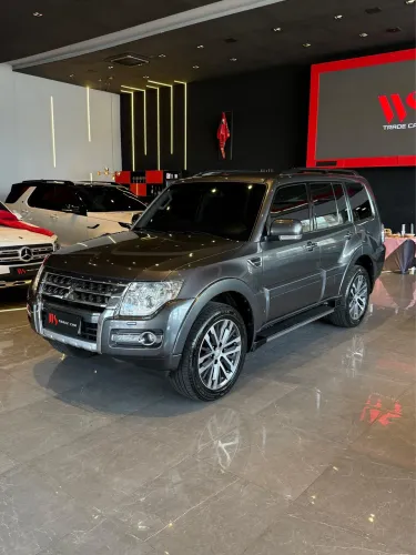 Mitsubishi Pajero HPE Full 3.2 4X4 T.i.dies. 5P AUT 2020