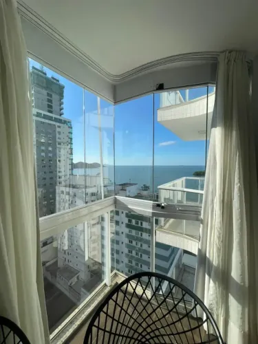 LOCAÇÃO ANUAL EM BALNEÁRIO CAMBORIÚ frente mar