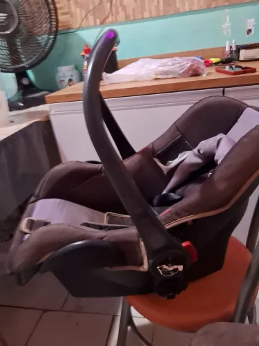 Bebê conforto kiddo 