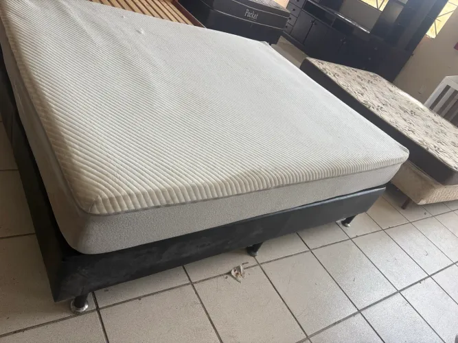 Cama queen