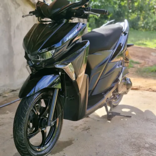 Yamaha Neo 125 20/21 PARA VENDER LOGO