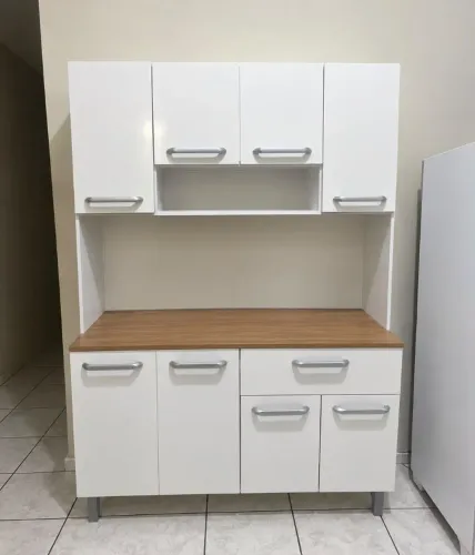 Armario de cozinha seminovo