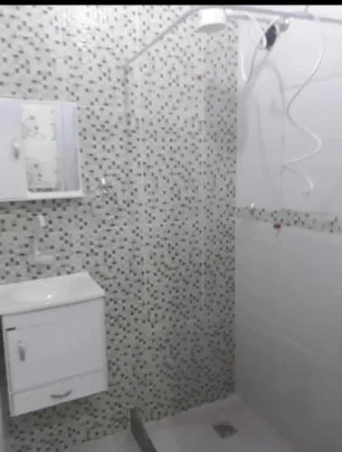 ALUGA SE CASA