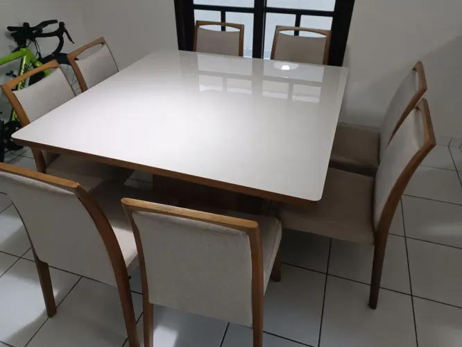 Mesa tampo de vidro 1,35 x 1,35