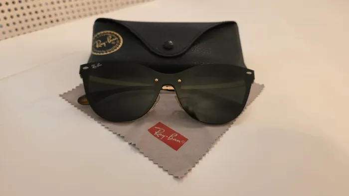 Óculos Ray-Ban Eye Cat Blaze Preto com Dourado