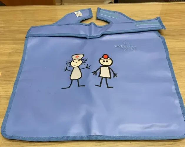 Avental De Chumbo Com Protetor de Tireoide Infantil.