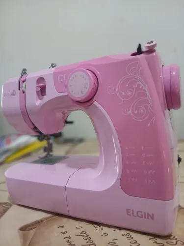 MÁQUINA DE COSTURA NOVA