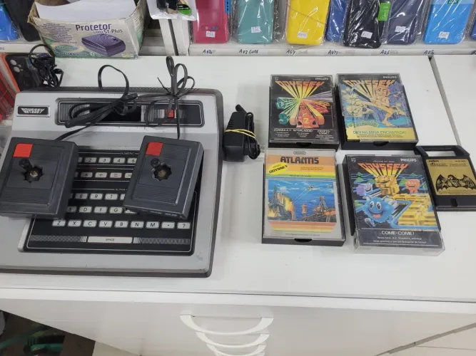 Videogame Odyssey com jogos