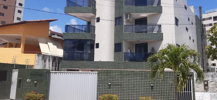 Alugo apt mobiliado no bessa 2 quartos
