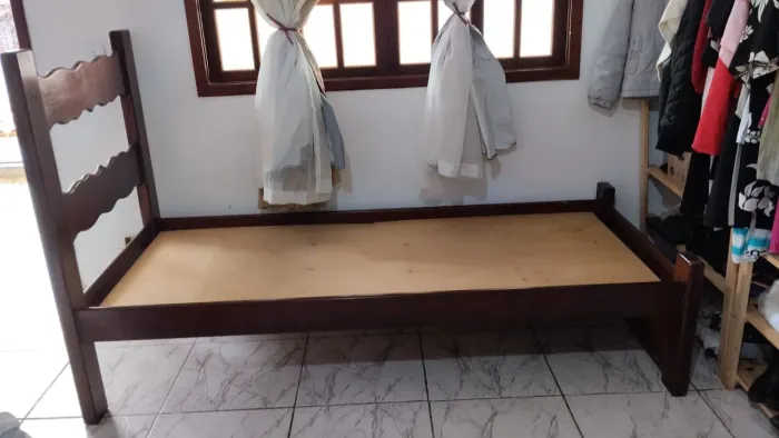 Cama de Solteiro Madeira Maciça sem colchao