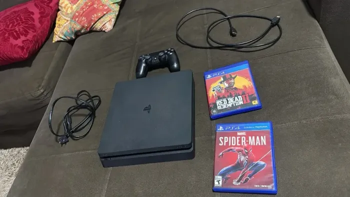 Playstation 4 Slim 1TB