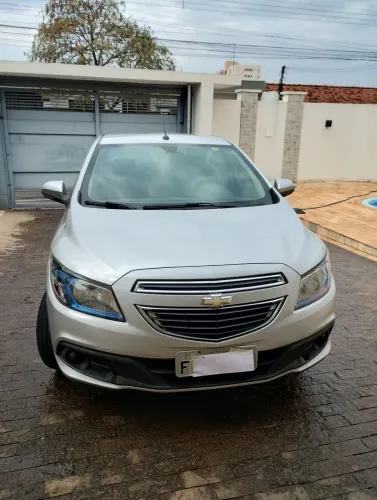 Chevrolet Onix Hatch LT 1.4 8V Flex Power Mec. 4P 2015