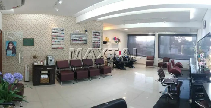 Salão Comercial 250m² com 6 Salas e 1 Salão na frente- Próximo ao Metrô Parada Inglesa.