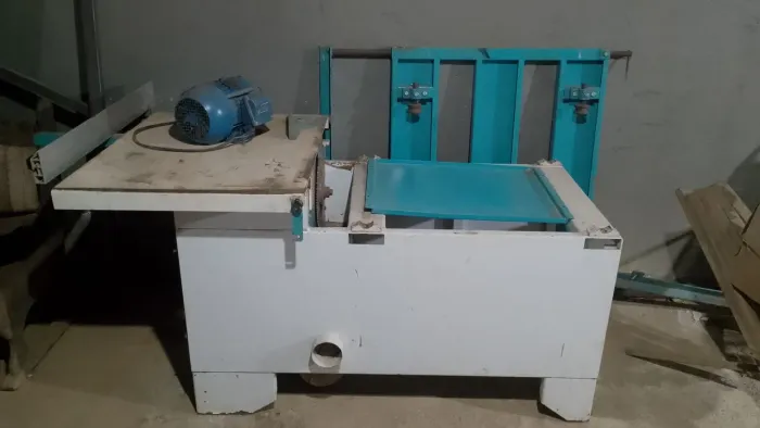 Vendo aparadeira Baldan sec3 ir bom estado de conservaçao, tudo funcionando perfeitamente.