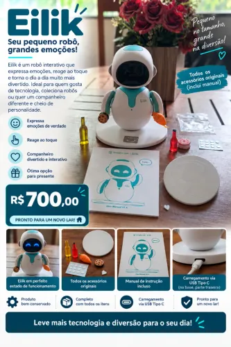 Eilik seu robosinho companheiro