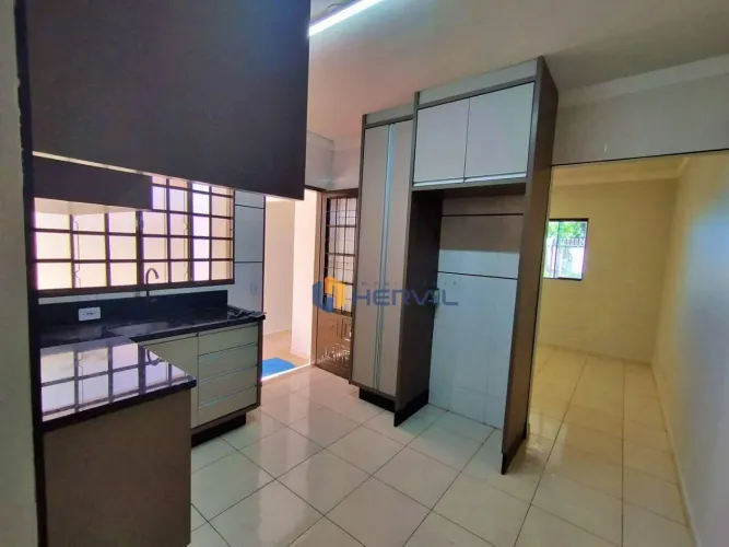 Casa com 2 quartos para alugar, 72 m² por R$ 1.400/mês - Jardim Verão - Sarandi/PR