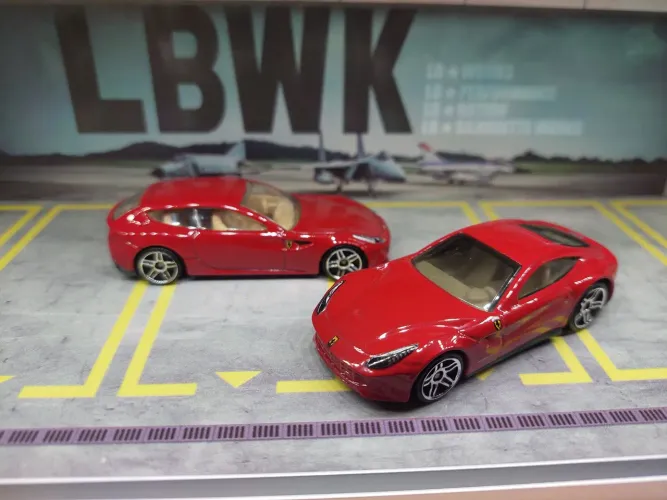 Hot Wheels Ferrari combo 2