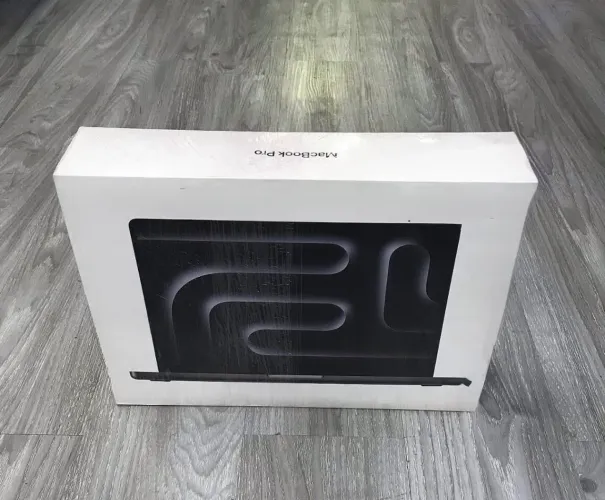 MacBook Pro M5