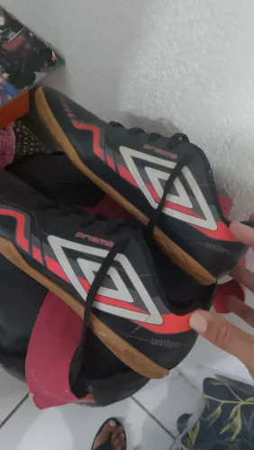 Chuteira umbro original Tam 40 