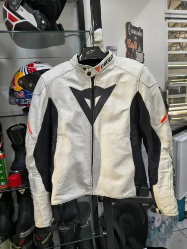 Jaqueta Dainese 52 Eur Laguna evo couro