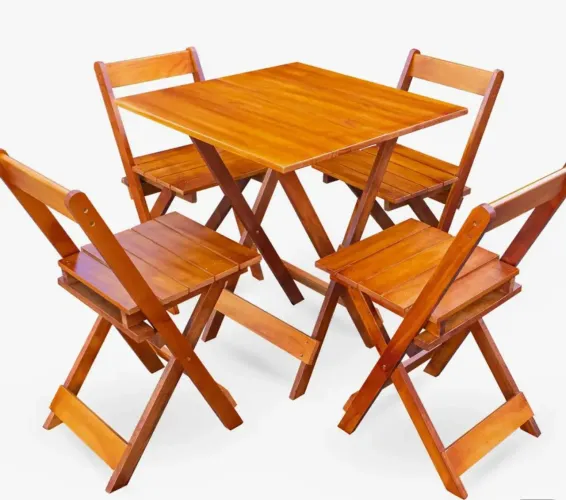 Mesa e cadeiras de madeira para bares e restaurante.