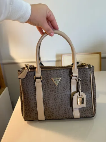 Bolsa nova Guess