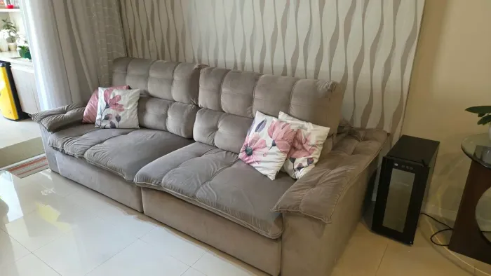 Sofá retrátil super confortável