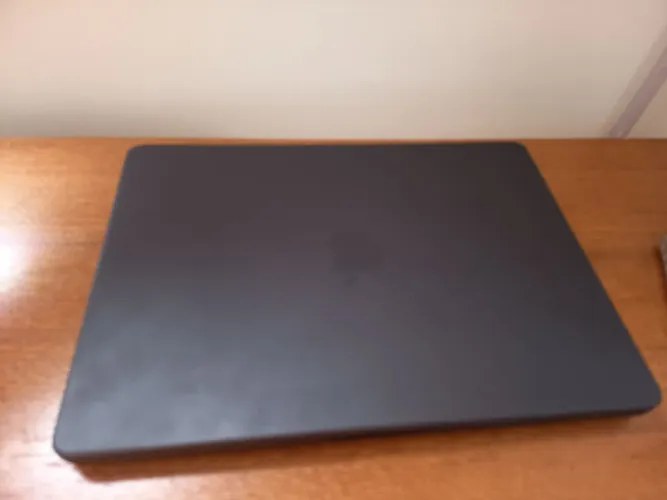 Mac book pro m4 24gb 