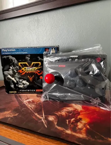 Controle DualSense PS5 - Ideal para Street Fighter 5 e outros jogos | Excelente estado