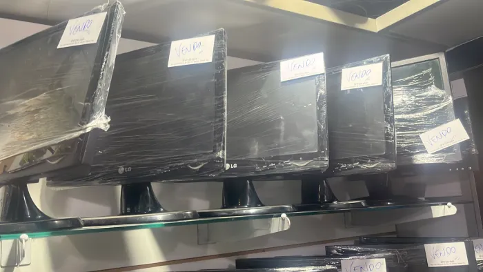 Monitor 16 polegadas LG