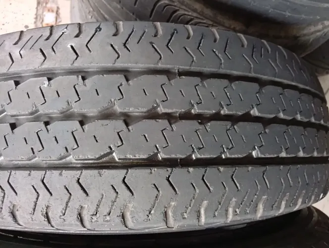 PNEUS 205/70/15 8LONAS PIRELLI,$250, CADA