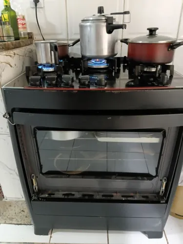 Fogão a venda 5 bocas ! Ideal para quem trabalha vendendo eletros!