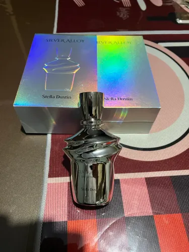 perfume Silver Alloy da marca Stella Dustin