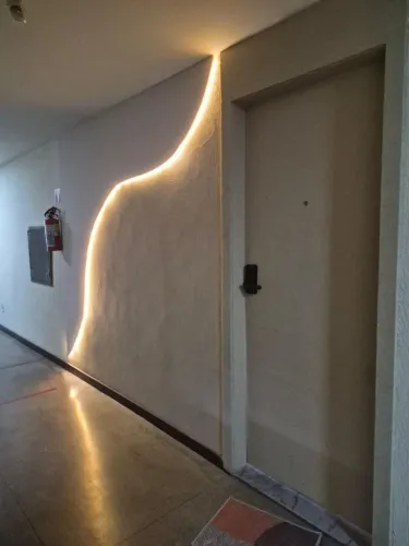SALA COMERCIAL PARA FINS DE ESCRITÓRIO OU CONSULTÓRIO