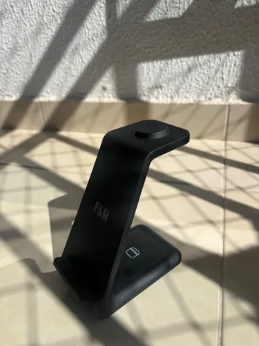 Carregador por Indução 3 em 1 FAM (Celular, Relógio e Fone) + Cabo USB-C