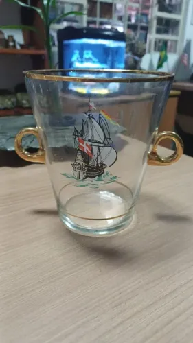 Balde de Gelo Navio