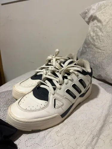 Tênis adidas midcity low branco