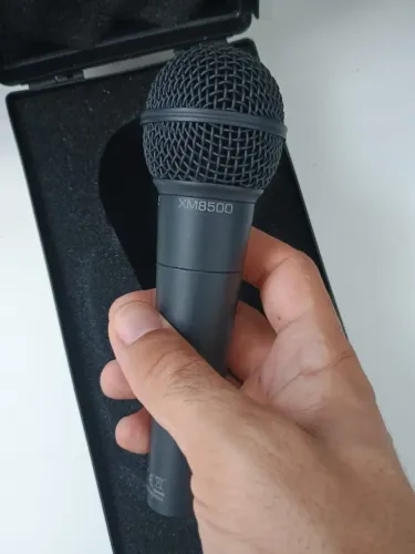 Microfone Behringer XM8500