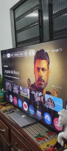 Vendo essa tv da marca TCL de 50 polegadas SMART Android 4k