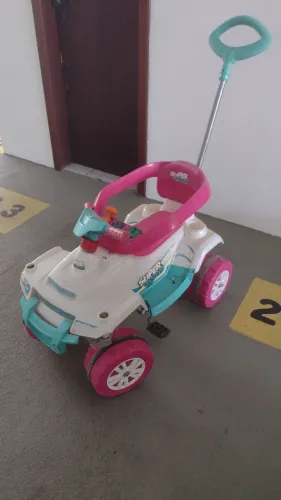Quadriciclo infantil 